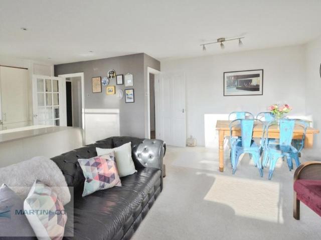 Apartment for rent in Calderstones