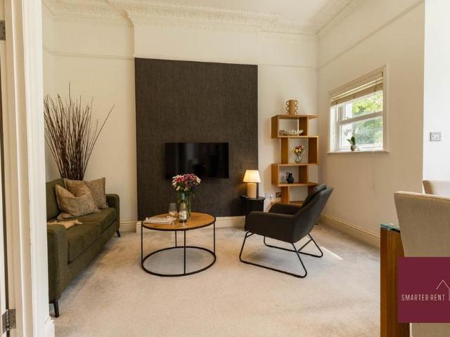 Apartment for rent in St Margarets, Greater London