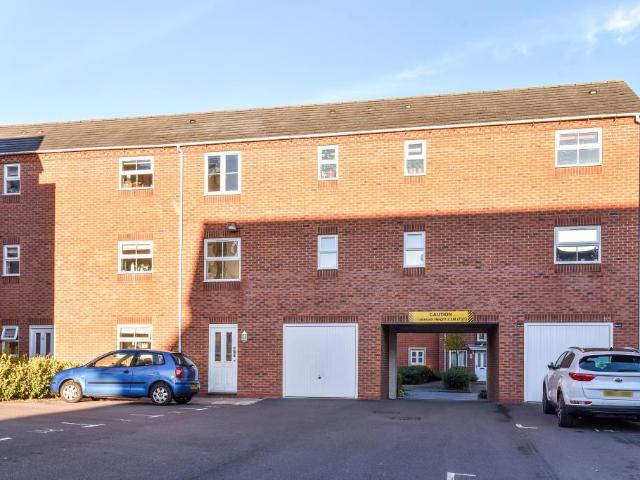 Flat for rent in Evershot, Oxfordshire