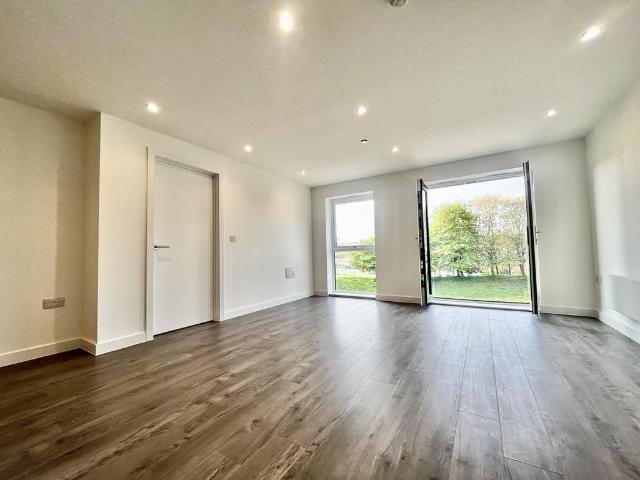 Flat for rent in Burley, West Yorkshire