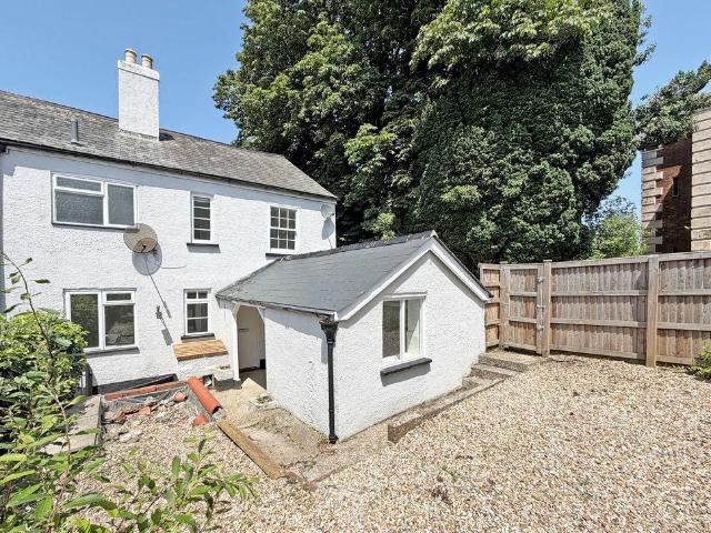 Flat for rent in Littletown, Budlake