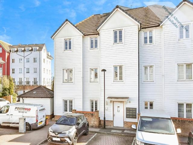 Flat for rent in Brook Street, Bourne Vale