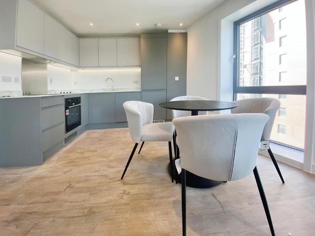 Flat for rent in Richmond Hill, West Yorkshire