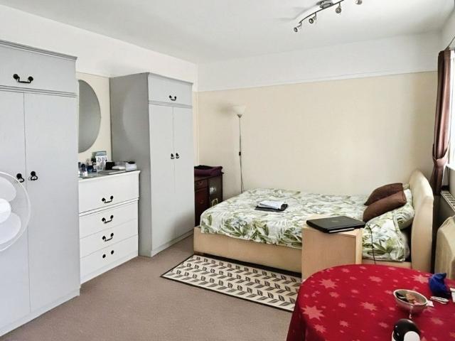 Apartment for rent in Snipeshill, Oad Street