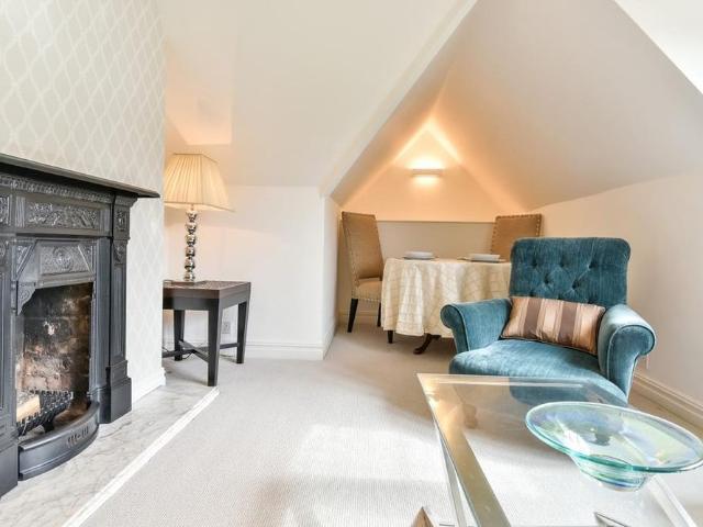 Apartment for rent in Broadwater Down, Sandown Park