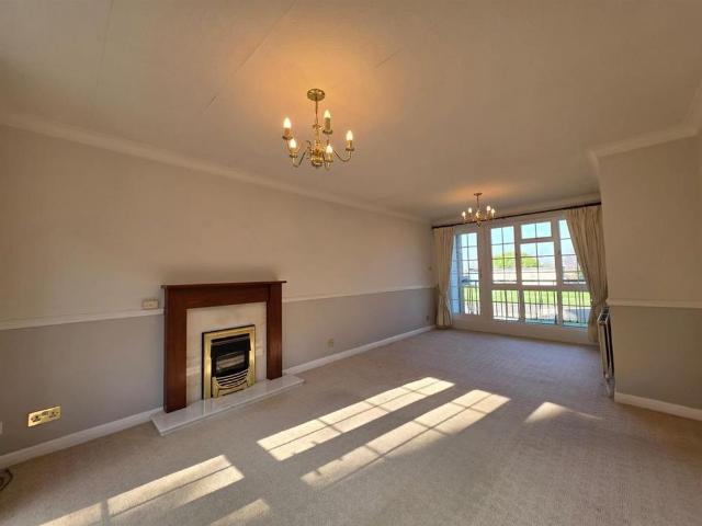 Apartment for rent in South Cliff, Kepwick