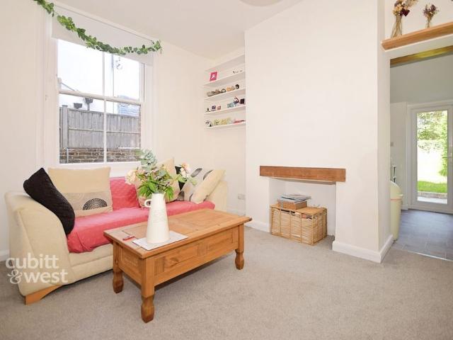 Apartment for rent in Chichester
