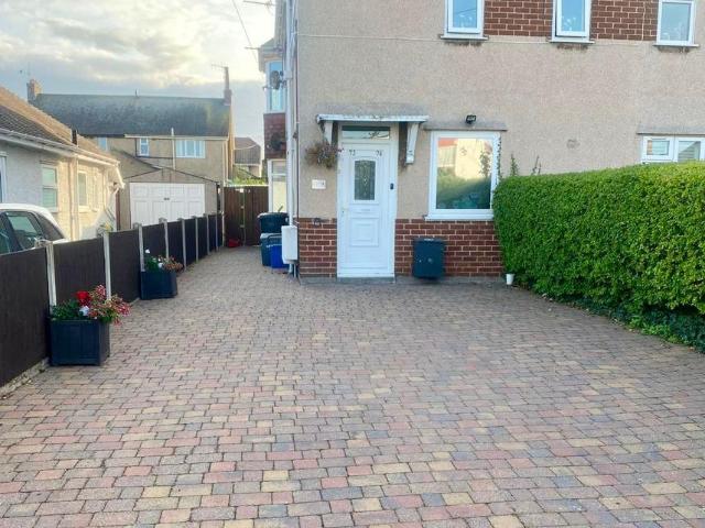 Flat for rent in Penrhyn Bay, Wales