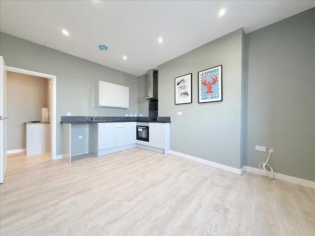 Flat for rent in Mount Wise