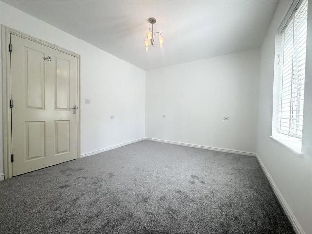 Apartment for rent in Haydon End, Abbey Mead