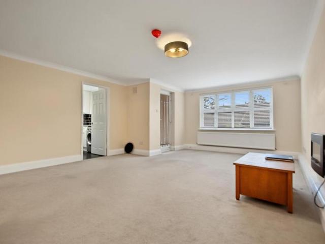 Apartment for rent in Bridgen, Greater London