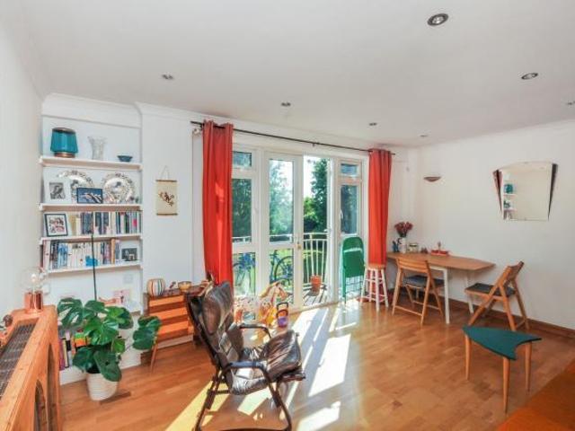 Flat for rent in London Borough of Lewisham, Lower Sydenham