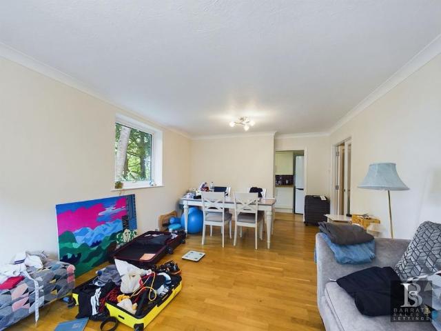 Apartment for rent in Sunninghill and Ascot, Ascot