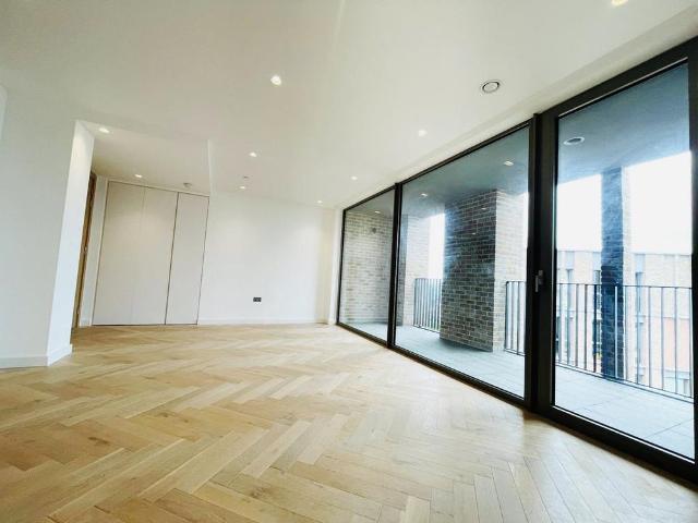 Apartment for rent in Dollis Hill, Greater London