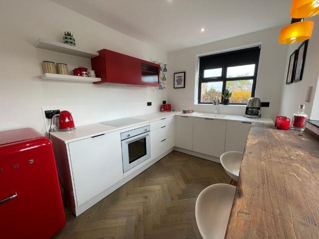 Apartment for rent in Bardsey, Leeds