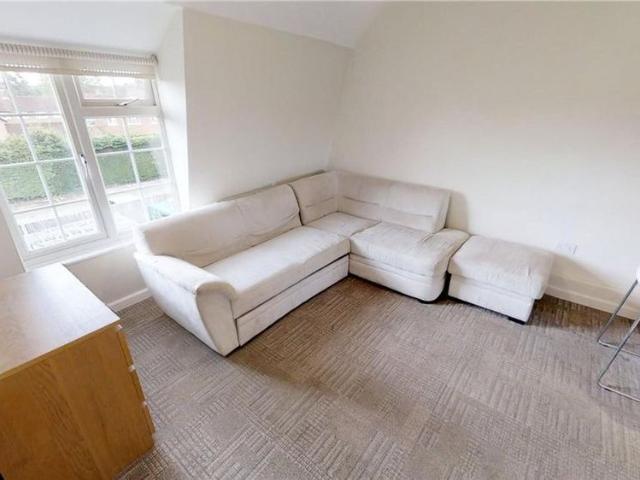 Apartment for rent in Westborough, Surrey