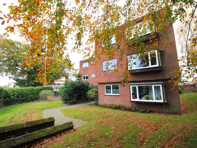 Flat for rent in Heigham Grove, East Bank