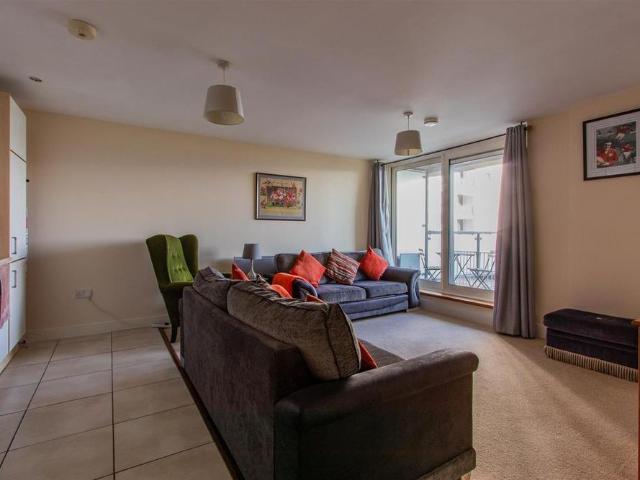 Apartment for rent in Cardiff International Sports Village, Falcon Lodge