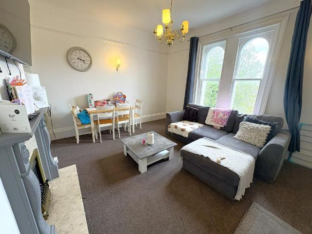 Flat for rent in Withycombe, Budlake