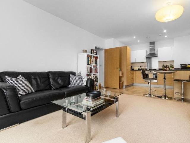 Apartment for rent in Penarth Marina, Penarth