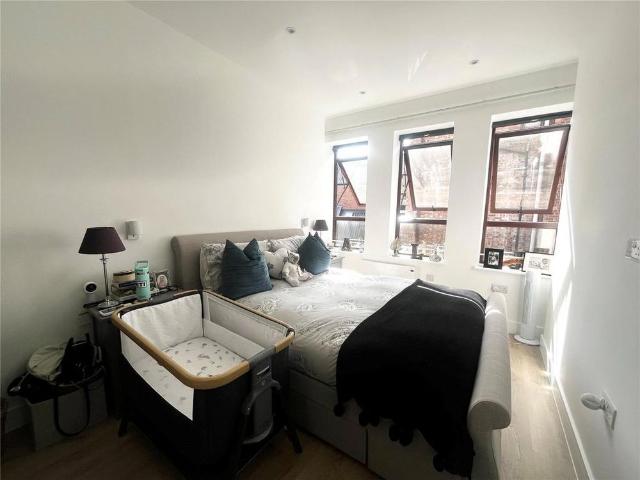 Apartment for rent in Emmbrook, Wokingham