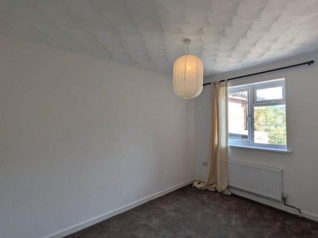 Apartment for rent in Littlecote, West Sussex