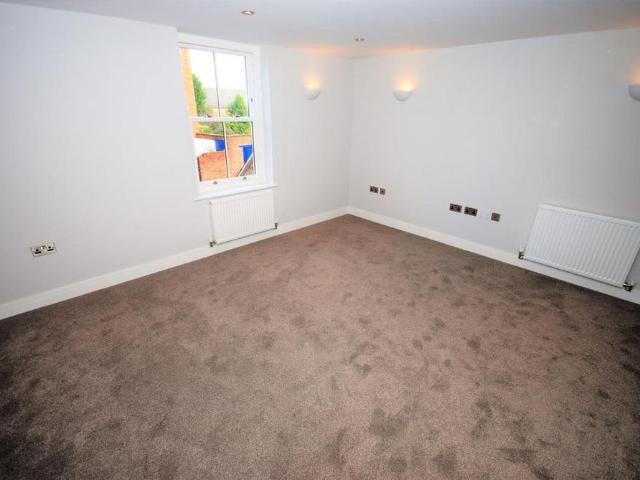 Apartment for rent in Lillington, Green Close