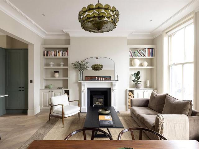 Flat for rent in North Kensington, Greater London