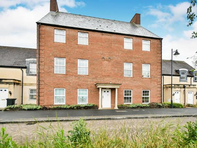 Flat for rent in Redhouse, Abbey Mead