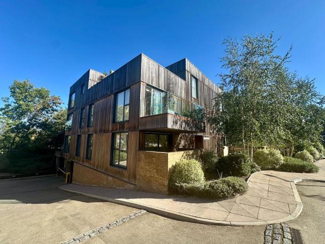 Flat for rent in London Borough of Lewisham, Forest Hill