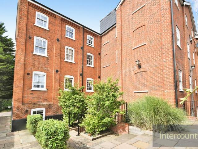 Flat for rent in Duton Hill, Essex