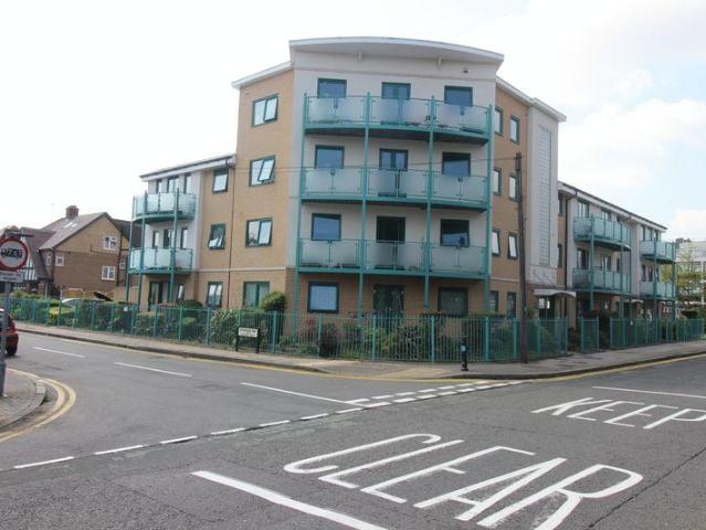 Flat for rent in Lane, Greater London