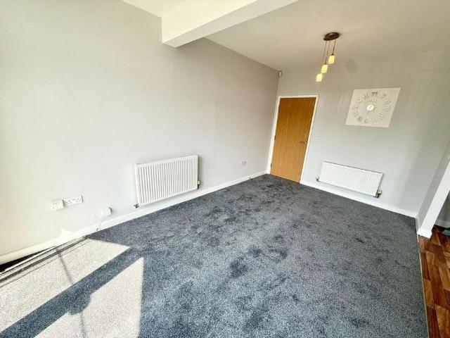 Apartment for rent in Portico, St Helens