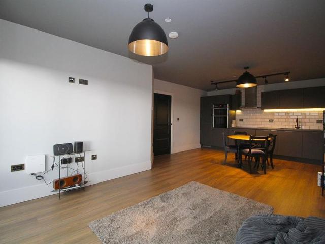 Apartment for rent in Elmfield, Leicestershire