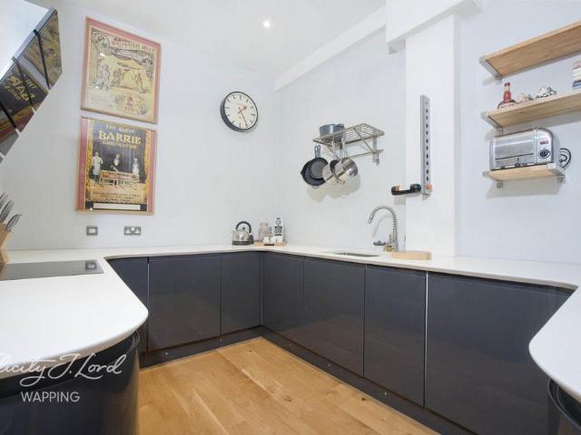 Flat for rent in St. George in the East, Wapping
