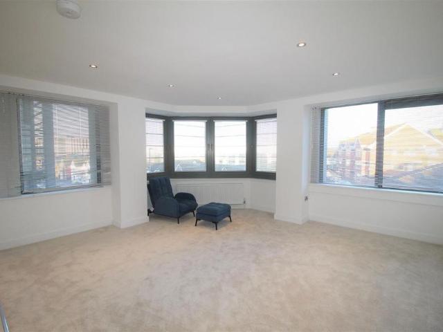 Apartment for rent in Poole