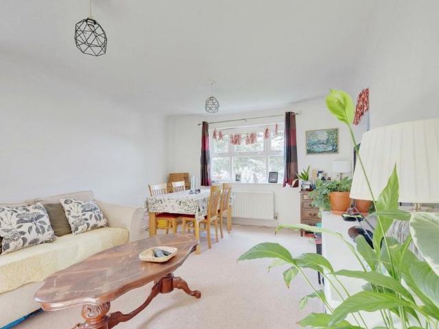Apartment for rent in Sunnymede, Billericay