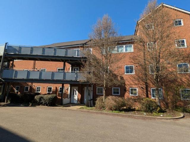 Flat for rent in Bengeworth, Crookhill