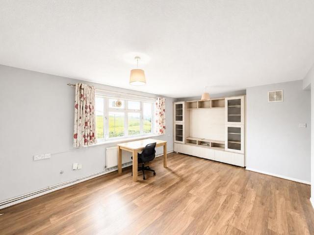 Apartment for rent in London Borough of Hounslow, Greater London