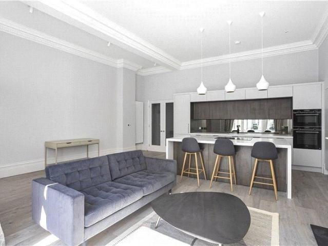 Apartment for rent in Earl's Court, Greater London
