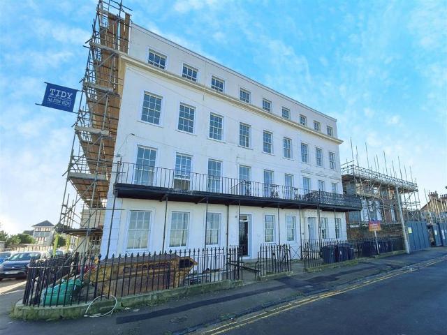 Flat for rent in Oxenden, The Bridge