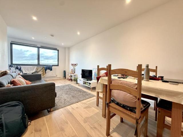Apartment for rent in Midway, Kent