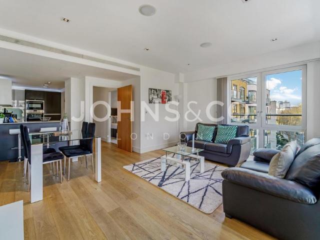 Flat for rent in London Borough of Hounslow, Strand
