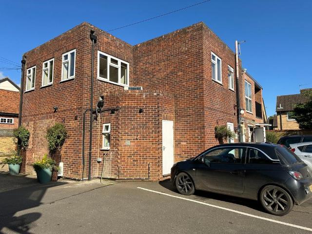 Flat for rent in Pouchen End, Hertfordshire