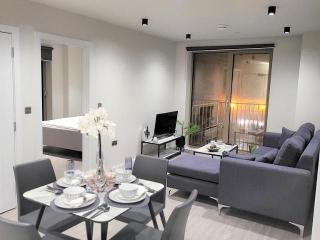 Flat for rent in Hulme, Georgia