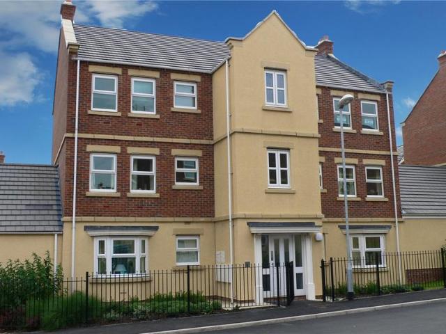 Flat for rent in Farnley, West Yorkshire