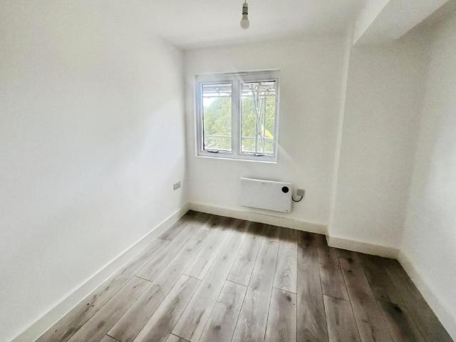 Apartment for rent in Huyton, Knowsley