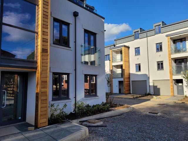 Flat for rent in Lillington, Green Close
