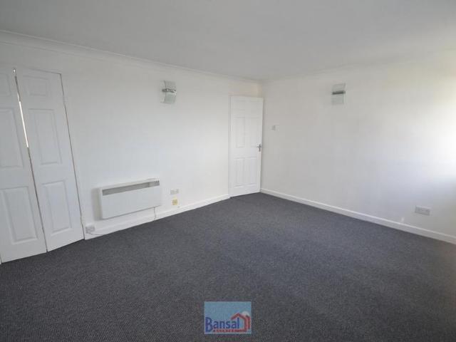 Apartment for rent in Stonehouse Estate, Coventry