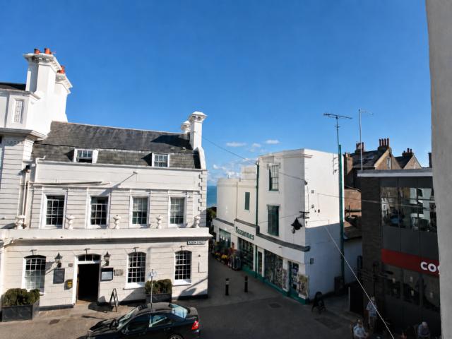 Apartment for rent in Upton, Acol